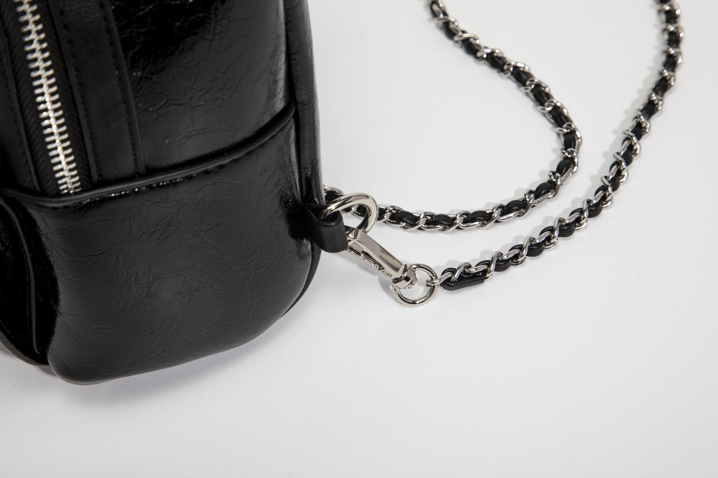 GESSY CHAIN STRAP SMALL BACKPACK IN BLACK