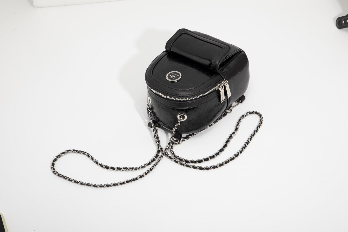 GESSY CHAIN STRAP SMALL BACKPACK IN BLACK