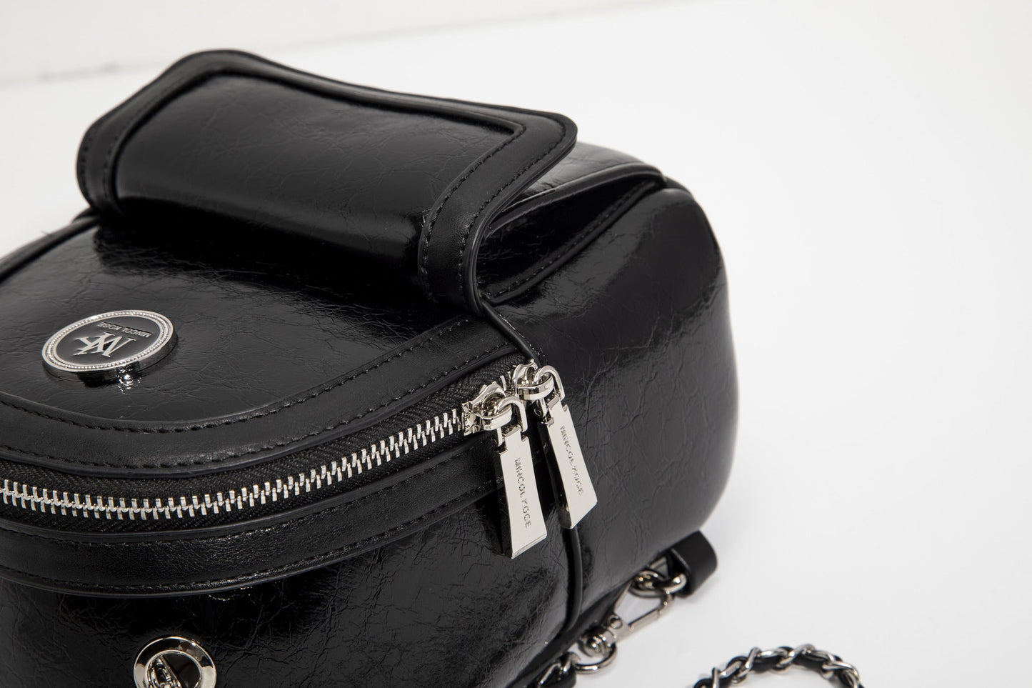 GESSY CHAIN STRAP SMALL BACKPACK IN BLACK
