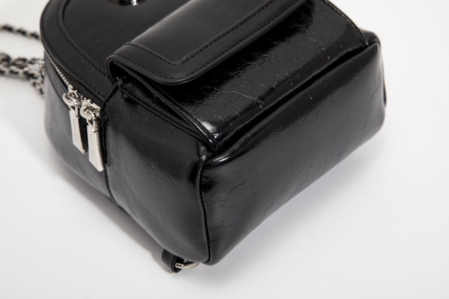 GESSY CHAIN STRAP SMALL BACKPACK IN BLACK