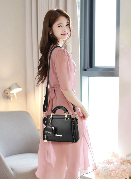 GESSY LEATHER METAL HANDLE BAG WITH KITTY COIN PURSE