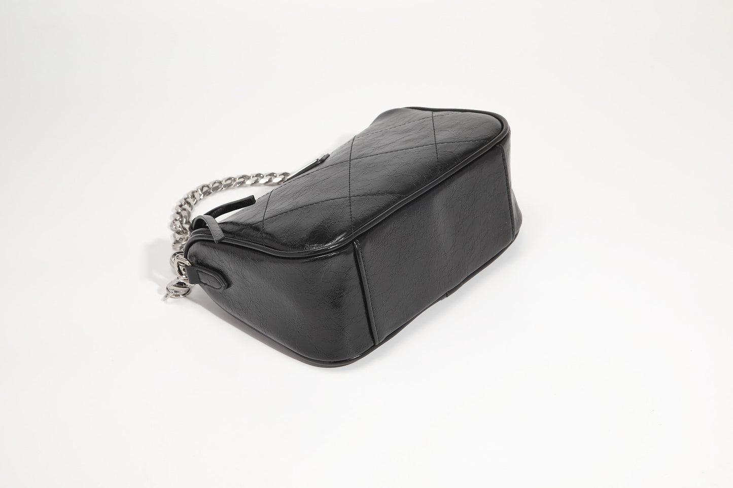 GESSY LOZENGE PATTERN BAG WITH CHAIN STRAP