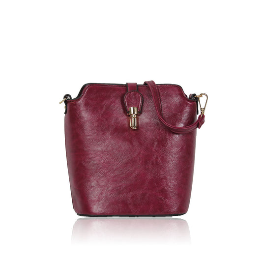 GESSY SLEEK VEGAN LEATHER LOOP LOCKER HANDBAG IN WINE