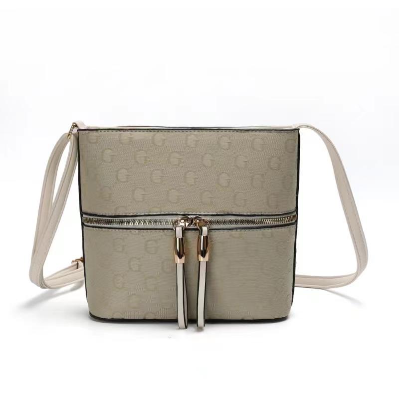GESSY CHECKERED DOUBLE-SIDED ZIP CROSSBODY BAG IN CREAM