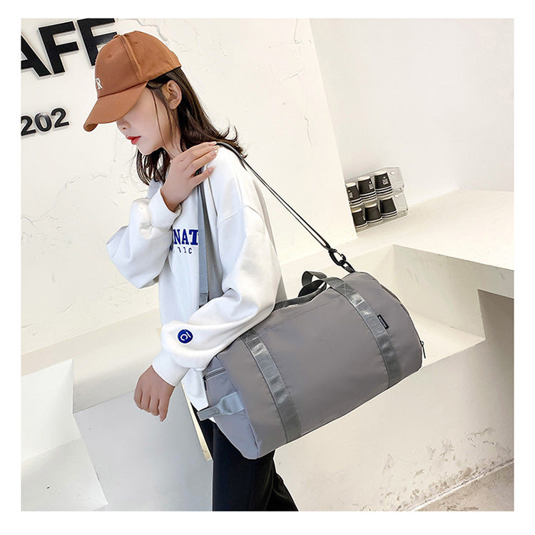 GESSY LARGE LIGHT TRAVEL/GYM DUFFLE BAG