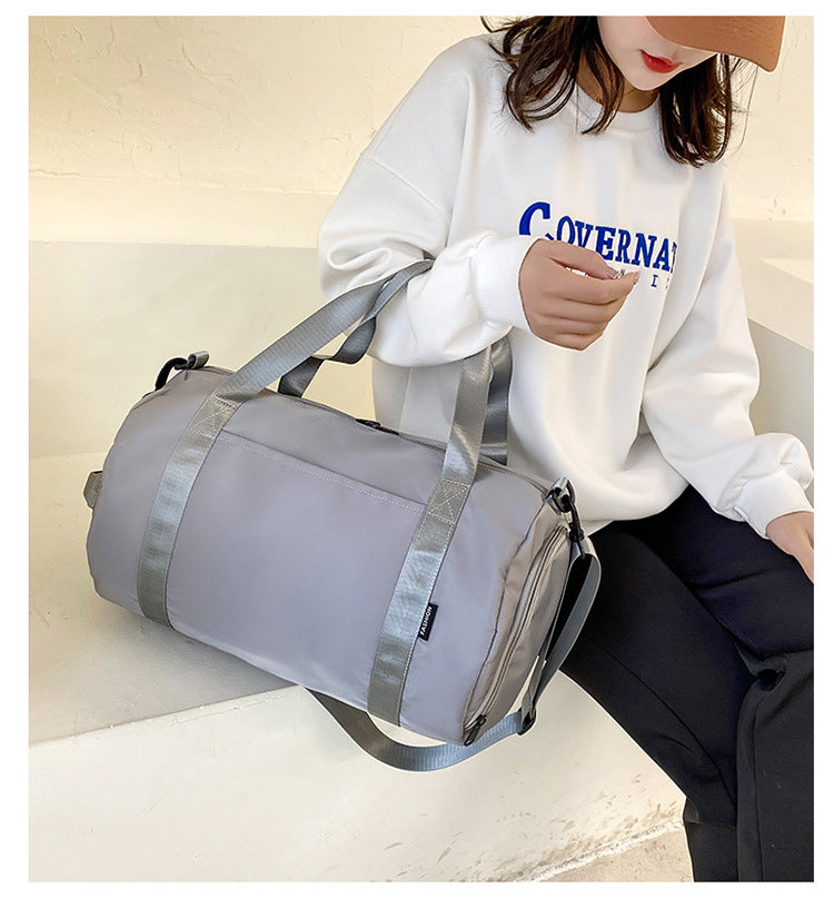 GESSY LARGE LIGHT TRAVEL/GYM DUFFLE BAG