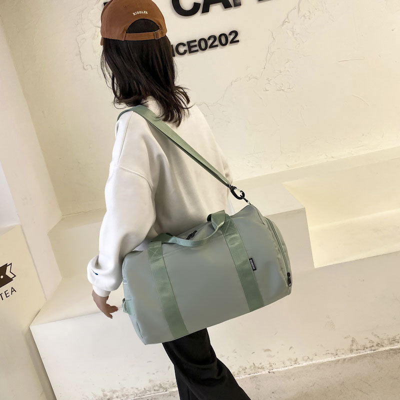 GESSY LARGE LIGHT TRAVEL/GYM DUFFLE BAG