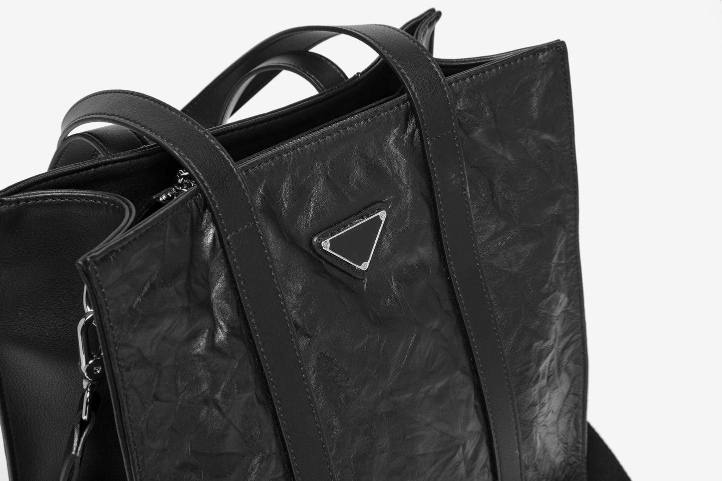 GESSY WRINKLE LEATHER TOTE BAG