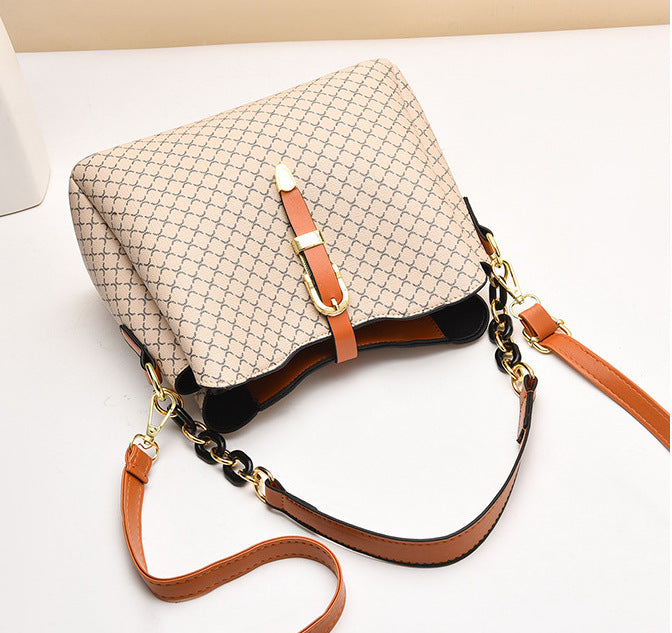 GESSY LEATHER PRINT HANDBAG IN WHITE