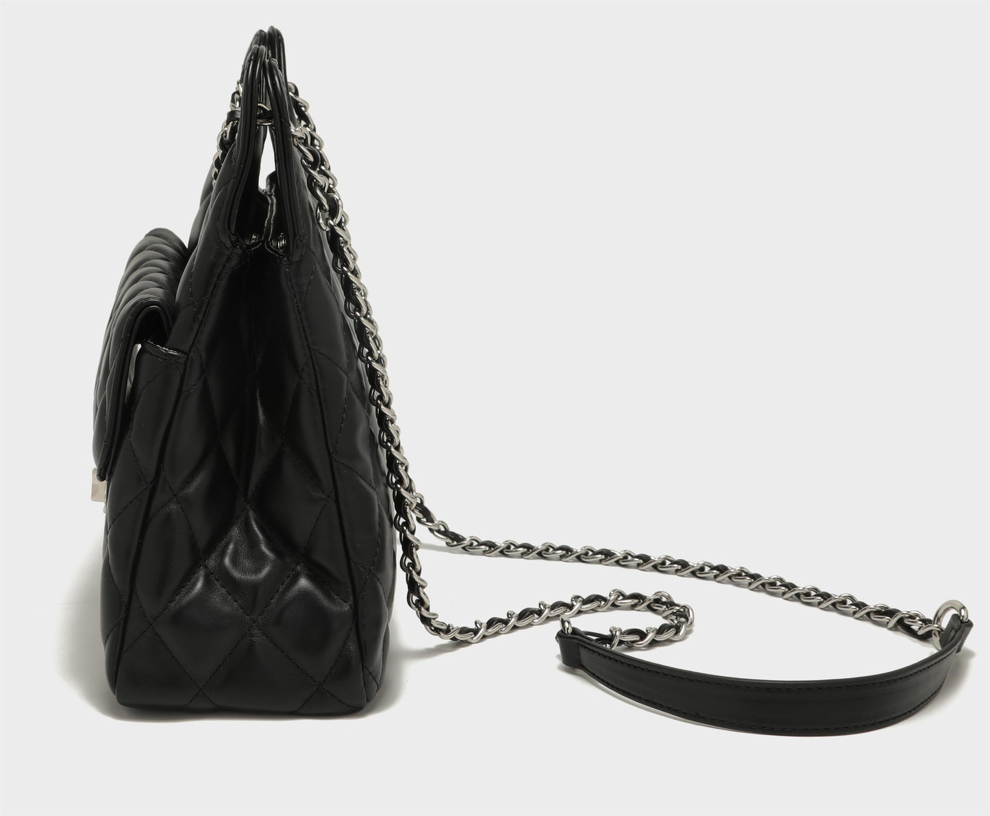 GESSY QUILTED DIAMOND SHAPE PATTERNED HANDBAG WITH CHAIN SRTAP