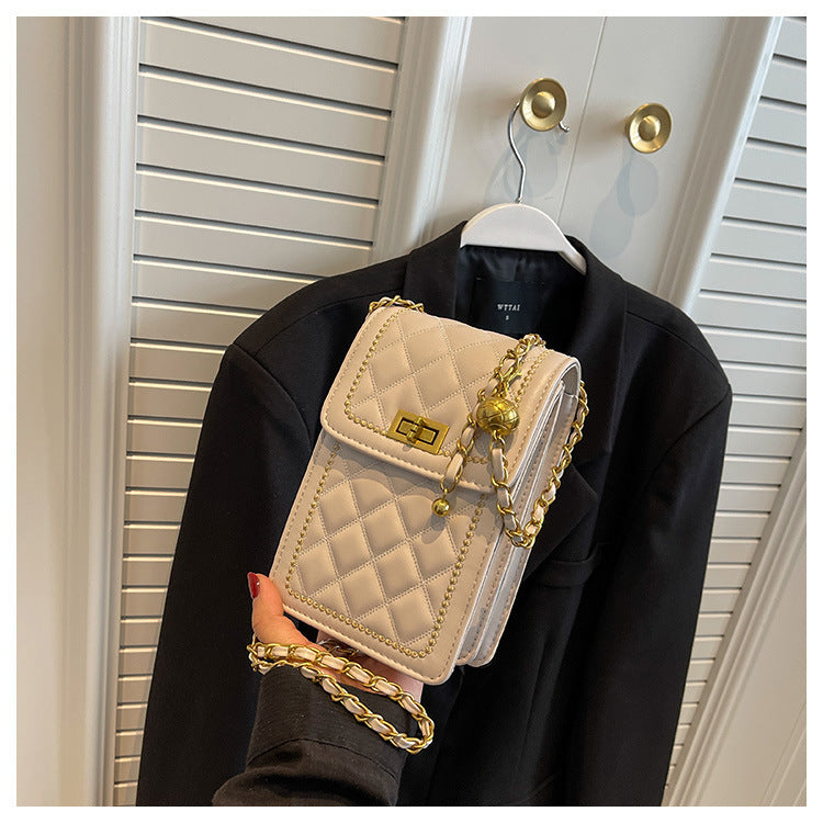 GESSY LOZENGE QUILTED MINI SLING CROSSBODY BAG IN WHITE