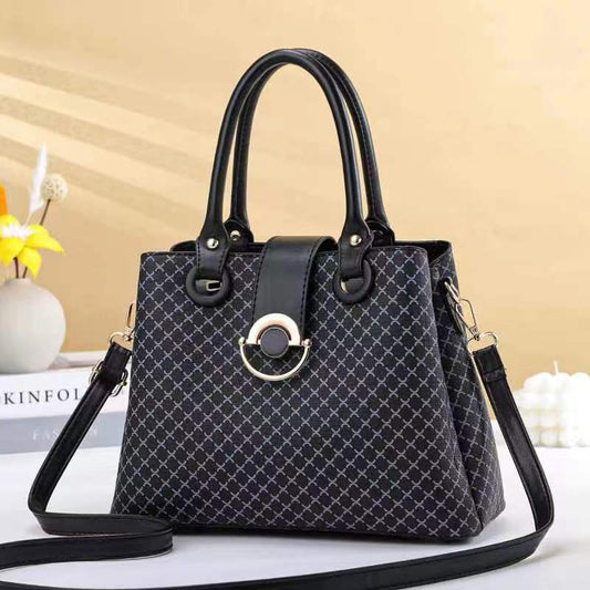 GESSY LATTICE PRINT HANDBAG IN BLACK WITH BLACK HANDLE