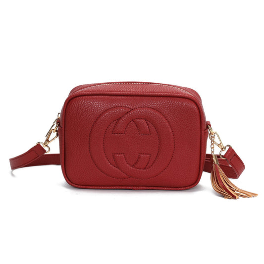 GESSY CAMERA TASSEL CLUTCH HANDBAG IN RED