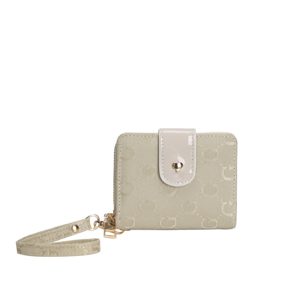 GESSY RETRO LOGO PRINT SHORT PURSE IN CREAM