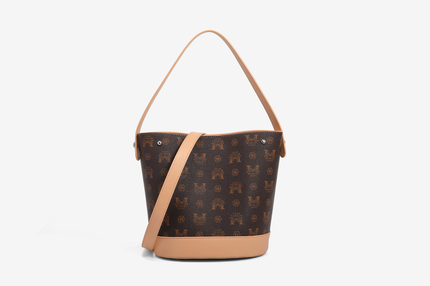 GESSY LOGO PRINT BUCKET BAG IN COFFEE