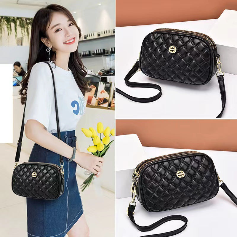 GESSY QUILTED DIAMOND SHAPE CROSSBODY BAG IN BLACK