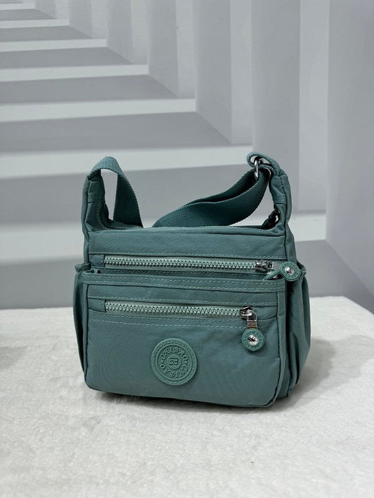 GESSY MULTIFUCTIONAL BAG IN LIGHT GREEN