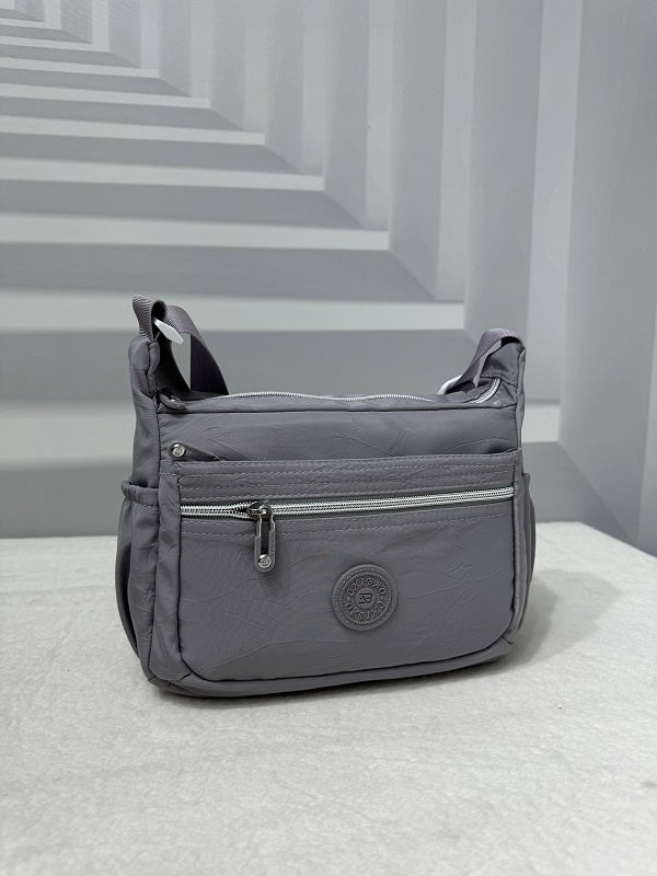 GESSY NYLON FRONT ZIP SQUARE BAG