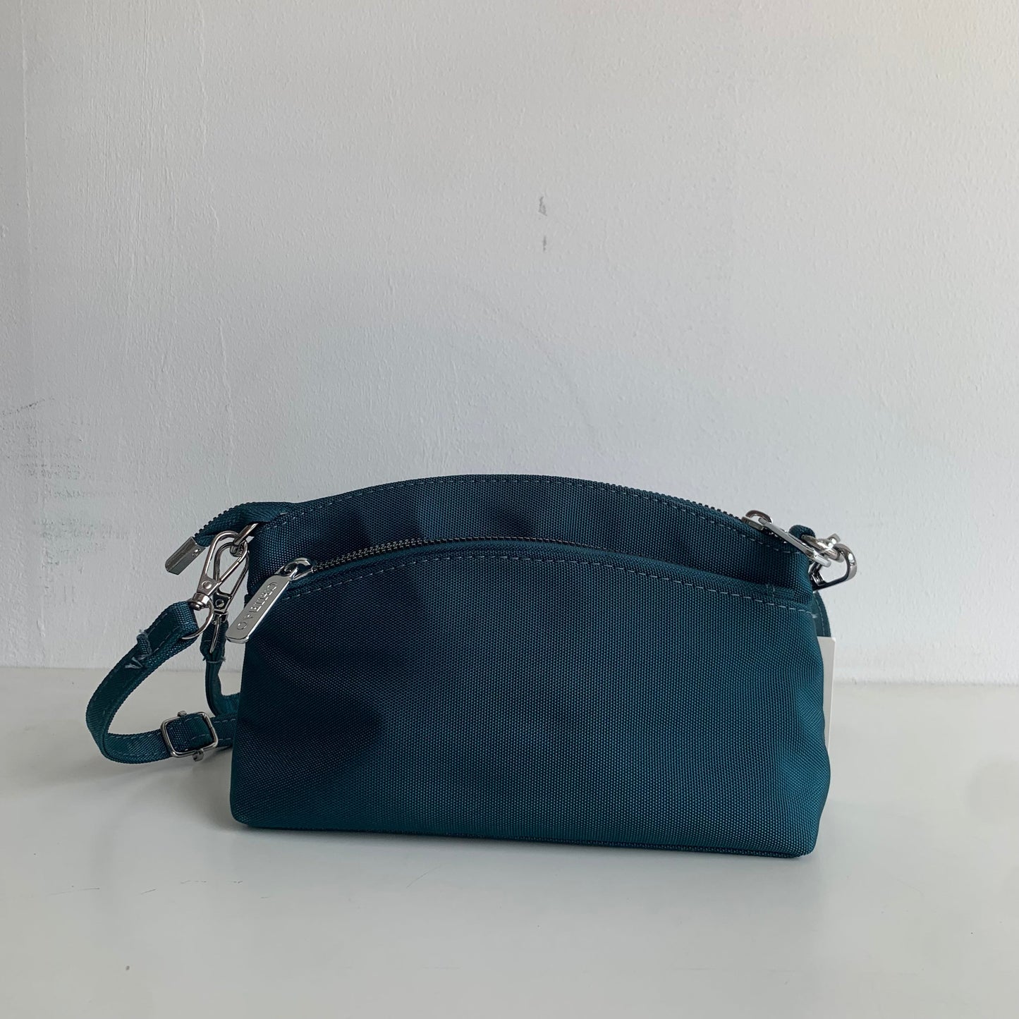 GESSY MULTI-LAYER CROSSBODY BAG IN LIGHT BLUE