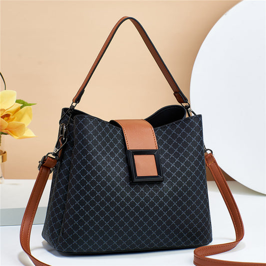 GESSY MESH PRINT BUCKET BAG IN BLACK