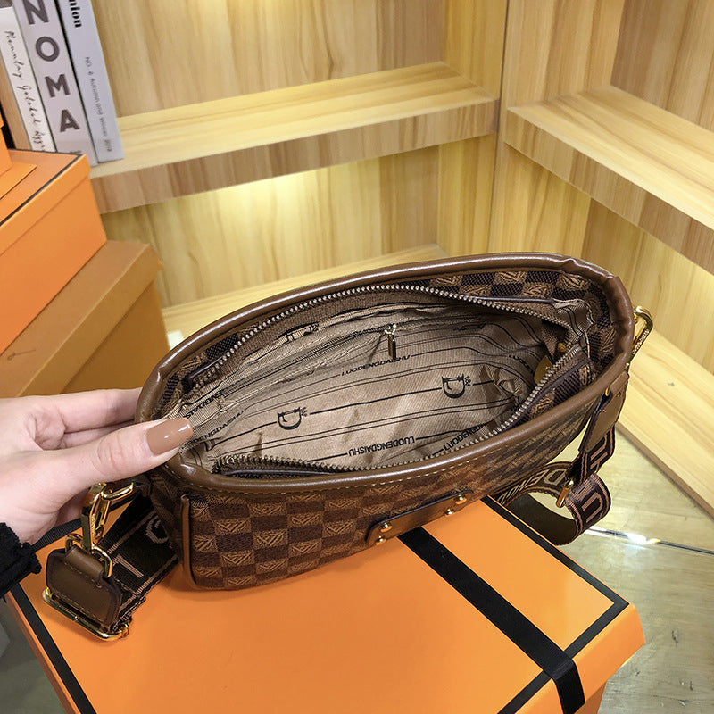 GESSY RETRO CHECKERED PRINT SQUARE BAG IN BROWN WITH LETTER PATTERNED WIDE SHOULDER STRAP