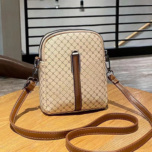 GESSY CLASSIC LOGO PRINTED ZIP-LOCK BAG IN BEIGE