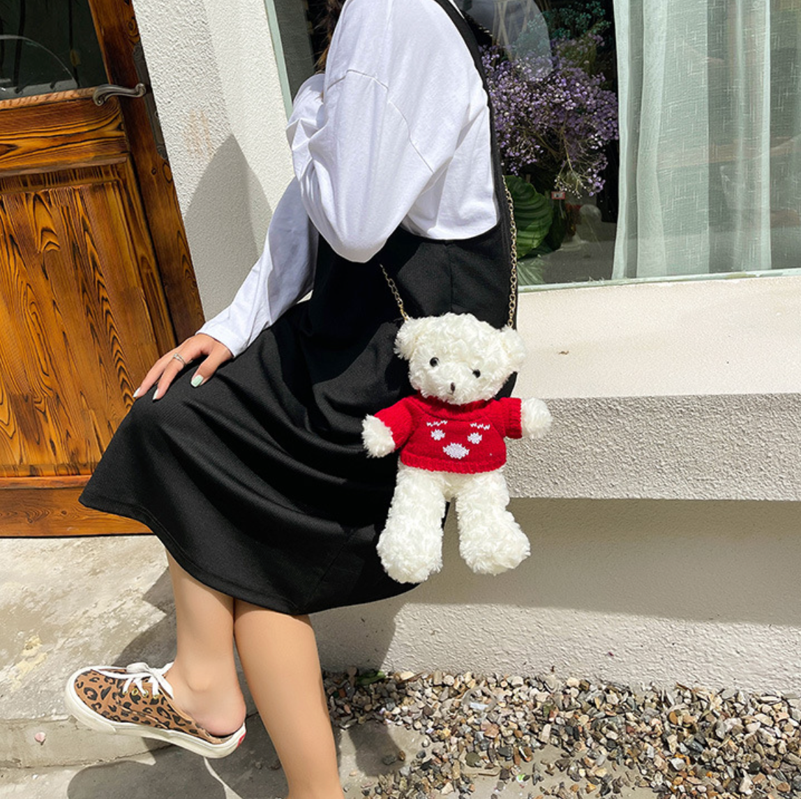 GESSY WHITE BEAR DOLL IN RED SWEATER CROSSBODY BAG