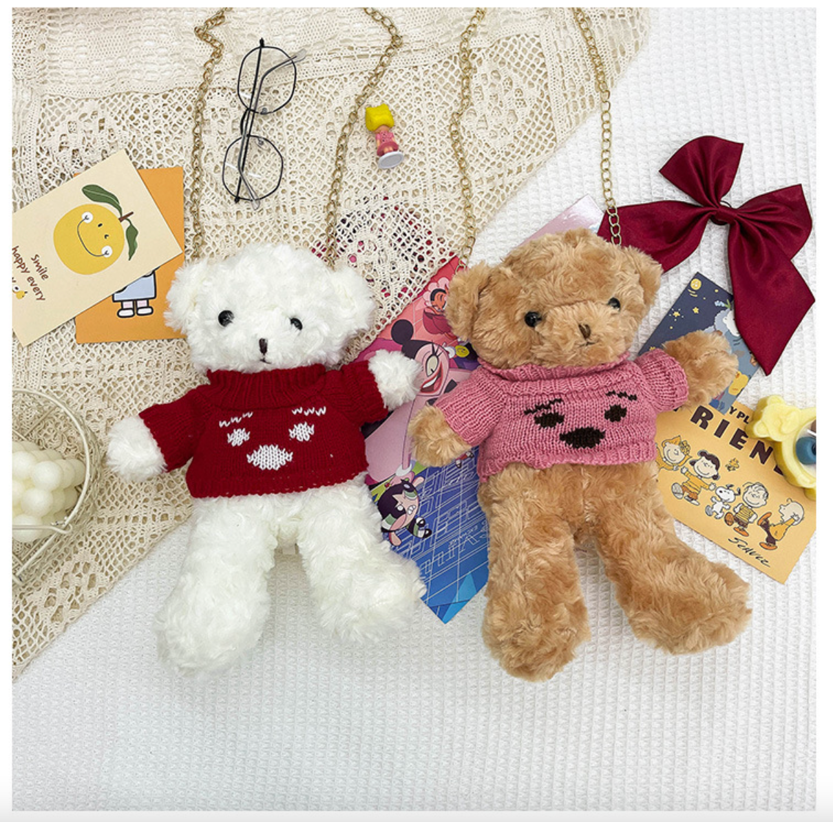 GESSY WHITE BEAR DOLL IN RED SWEATER CROSSBODY BAG