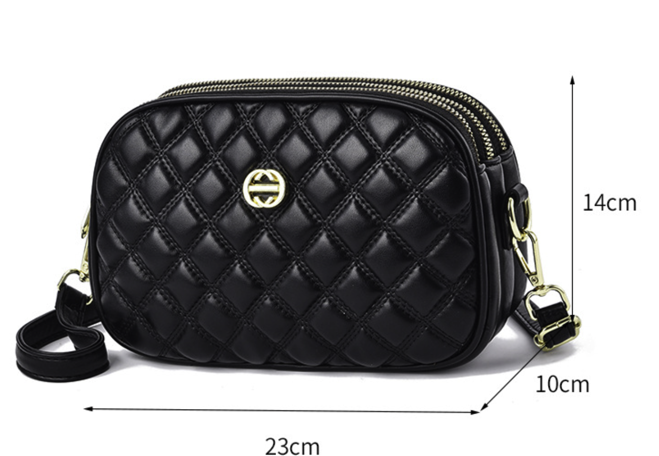 GESSY QUILTED DIAMOND SHAPE CROSSBODY BAG IN BLACK